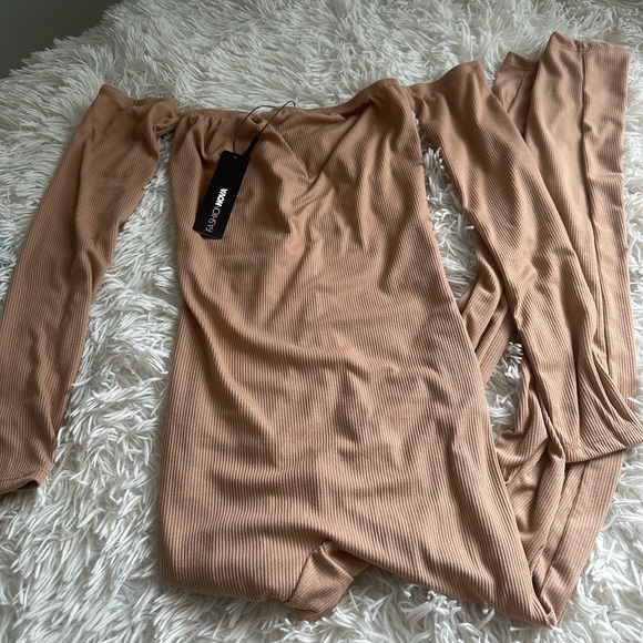 Soothe Off Shoulder Rib Jumpsuit FashionNova - Picture 2 of 3